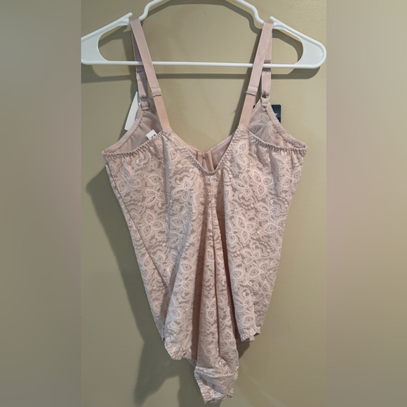 Bali Lace Shapewear in Soft Pink - Picture 2 of 8